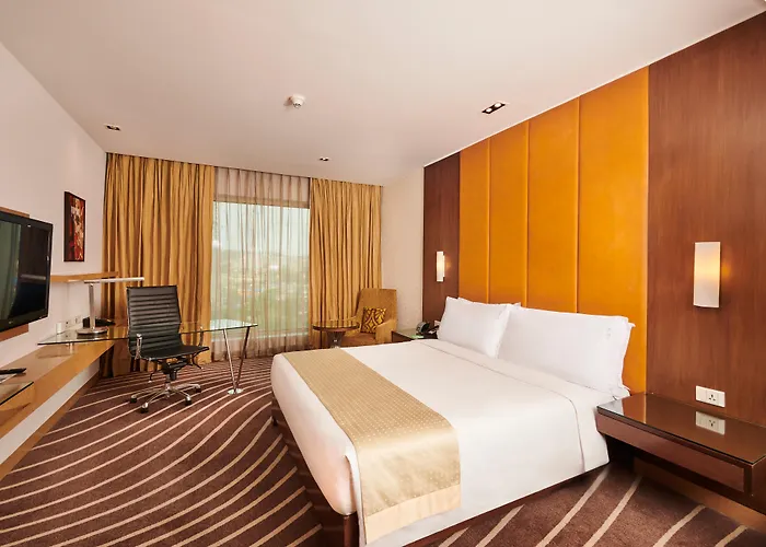 Holiday Inn Mumbai International Airport By Ihg